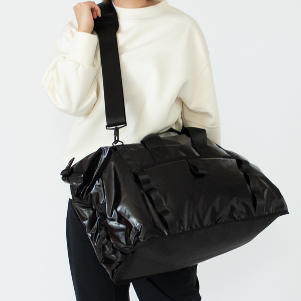 BLACK、身長156cm