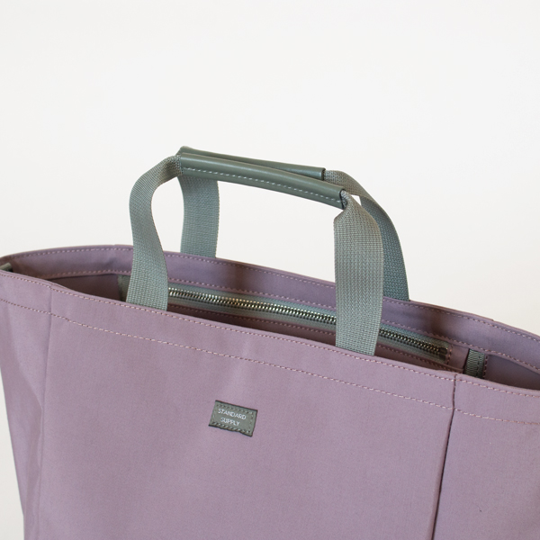 限定カラーはグレーがワンポイント(B TOTE S)
