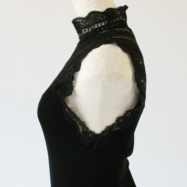 シルクレース ハイネックノースリーブ BLACK