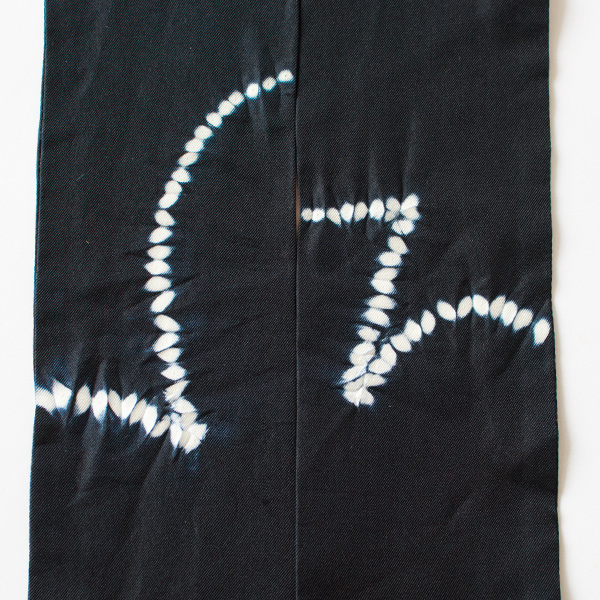 リズミカルな木目絞り(Mokume Shibori Black)