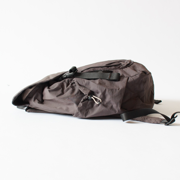 Cinch Backpack バックパック(Charcoal)