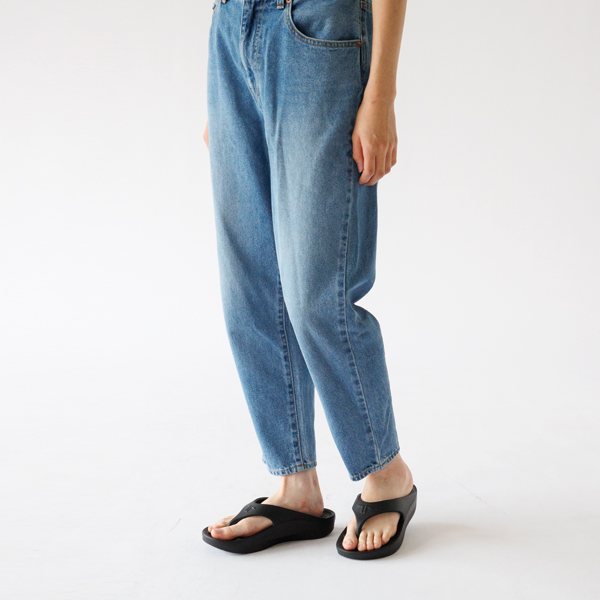 私服にも馴染みやすい