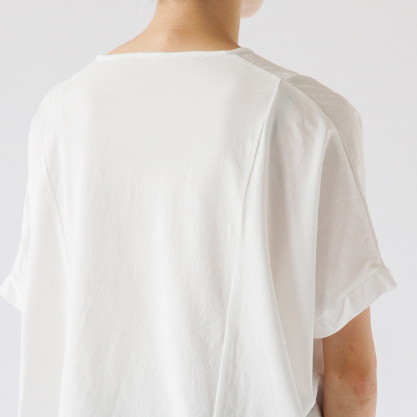 薄手ですが透けが気になりにくいです(WHITE)