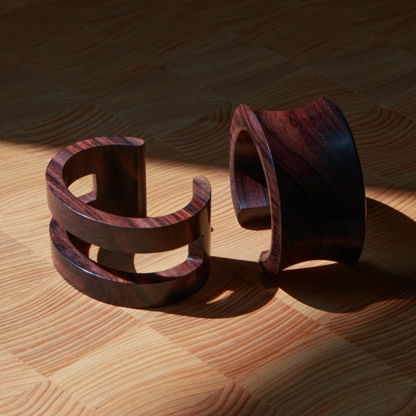 左：Wood Cut Out、右：Concave