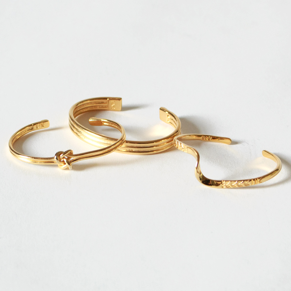 左からCLOVER KNOT・TRIPLICATE・WAVE ST
