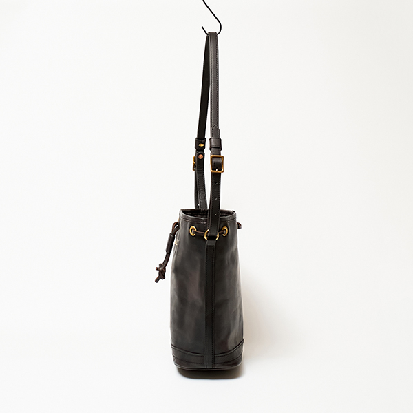 ショルダーバッグ LEATHER WANDER PURSE BAG SMALL(BLACK)