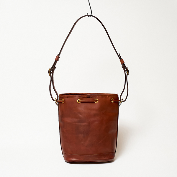 ショルダーバッグ LEATHER WANDER PURSE BAG SMALL(CAMEL)