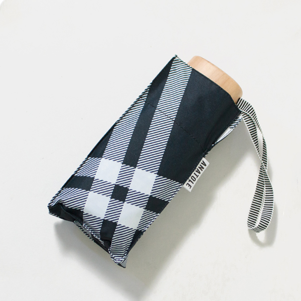 Black/Ivory