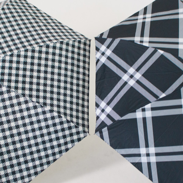 左：Black Gingham、右：Black/Ivory