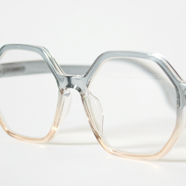 リーディンググラス C grey sand