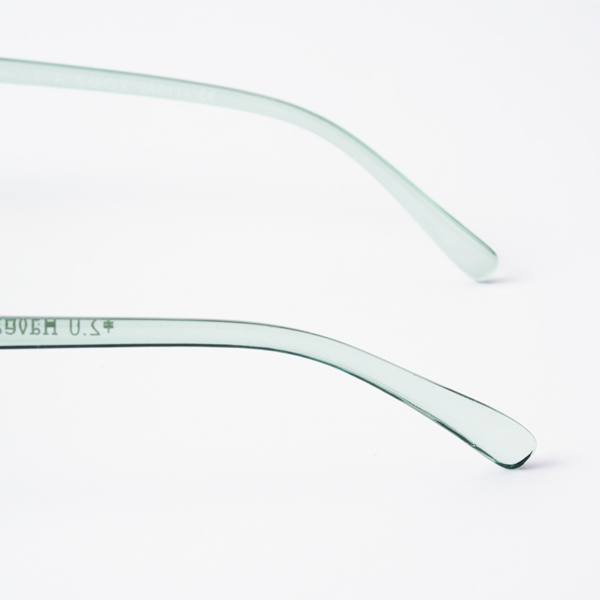 ブルーライトカットあり リーディンググラス EDGY clear/green