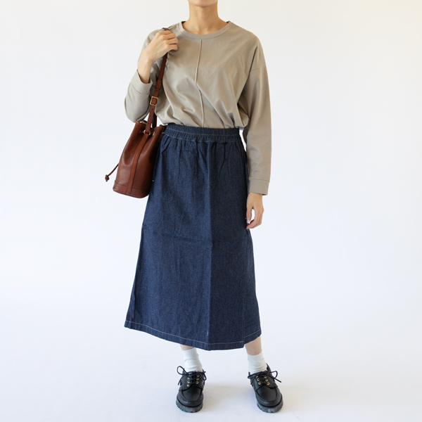 CAMEL、身長：162cm