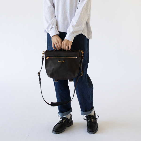 BLACK、身長：162cm