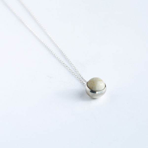 NECKLACE(ネックレス）(African Opal)