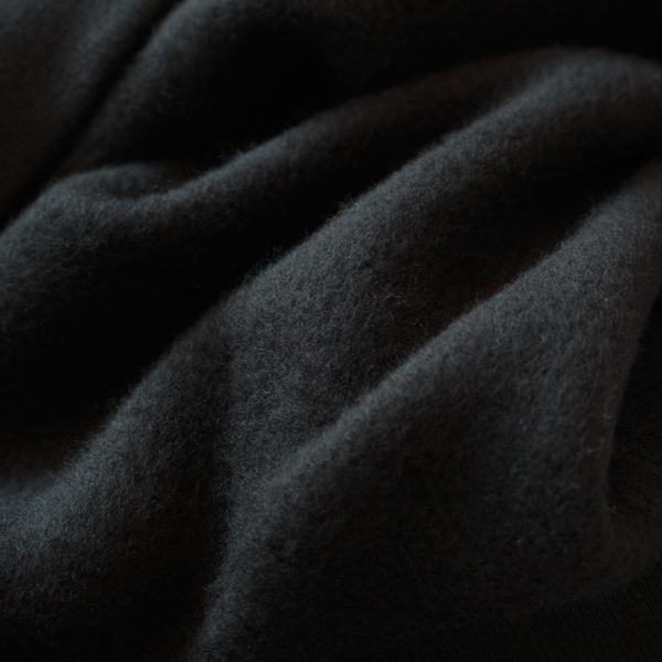 端正に整った裏起毛(BLACK)