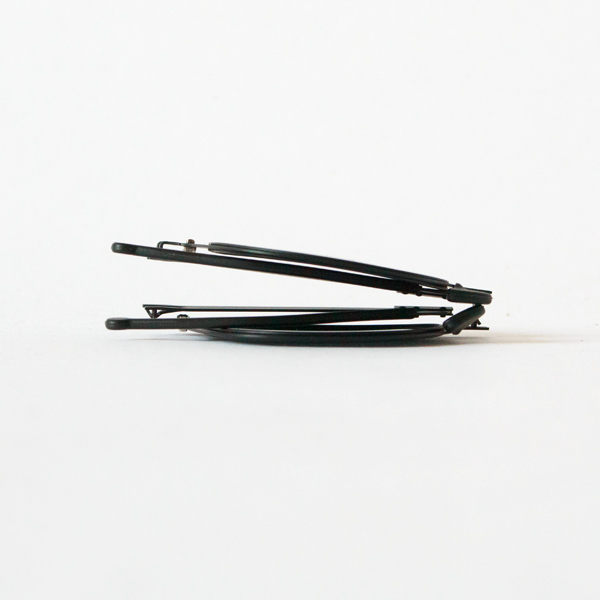 厚さわずか8mm(Dark grey)