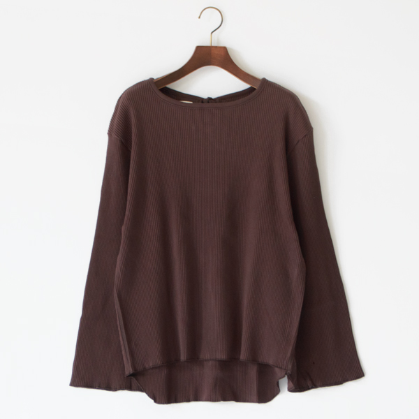 プリーツスムース ストリングネック（身長162cm・DARK BROWN）