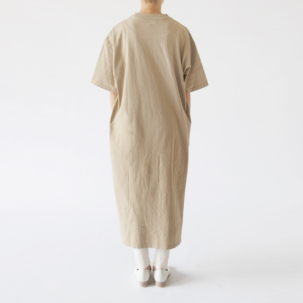 身長162cm（BEIGE）